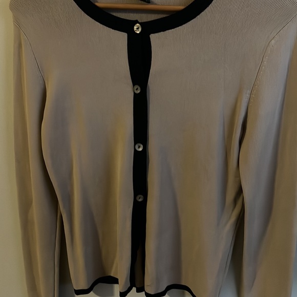 Women’s Cardigan Longsleeve Size S - Picture 2 of 3